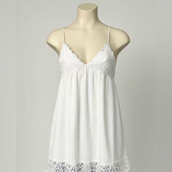 Aura White Lace Trim Sundress Size M – Send Me an Offer! - Picture 1 of 4